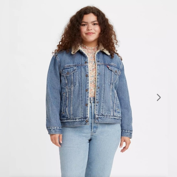 Levi’s ex-boyfriend trucker jacket - Picture 1 of 6